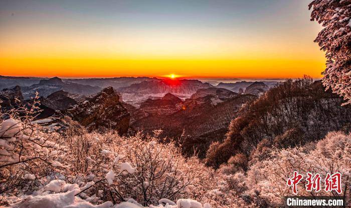 飞絮|航拍放晴后的太行山雪景美如画