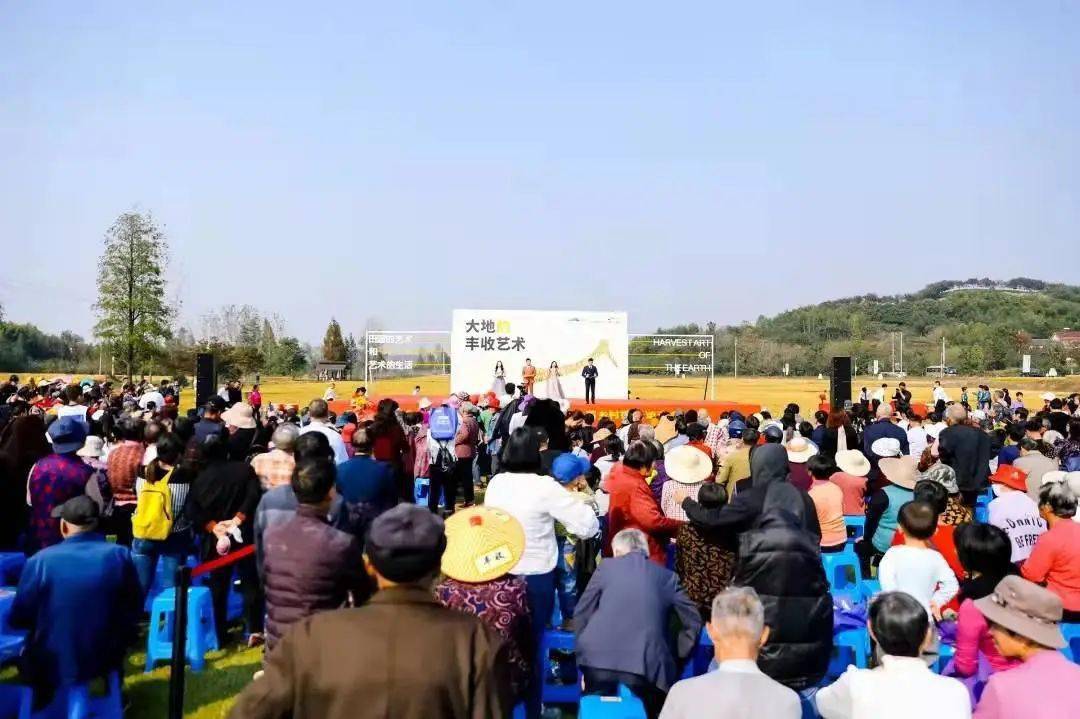 2021年,杭州桃李春风组织发起首届蓝城,绿城小镇乒乓球邀请赛,杭州