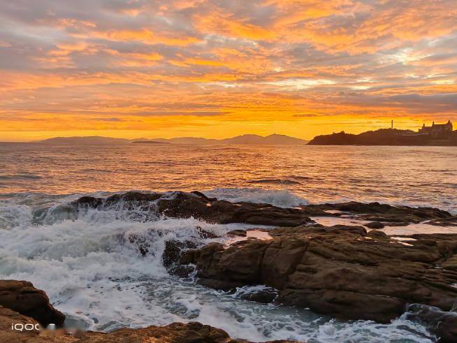 iQOO 9系列首发三星GN5！Pro独享微云台+150° 鱼眼超广角