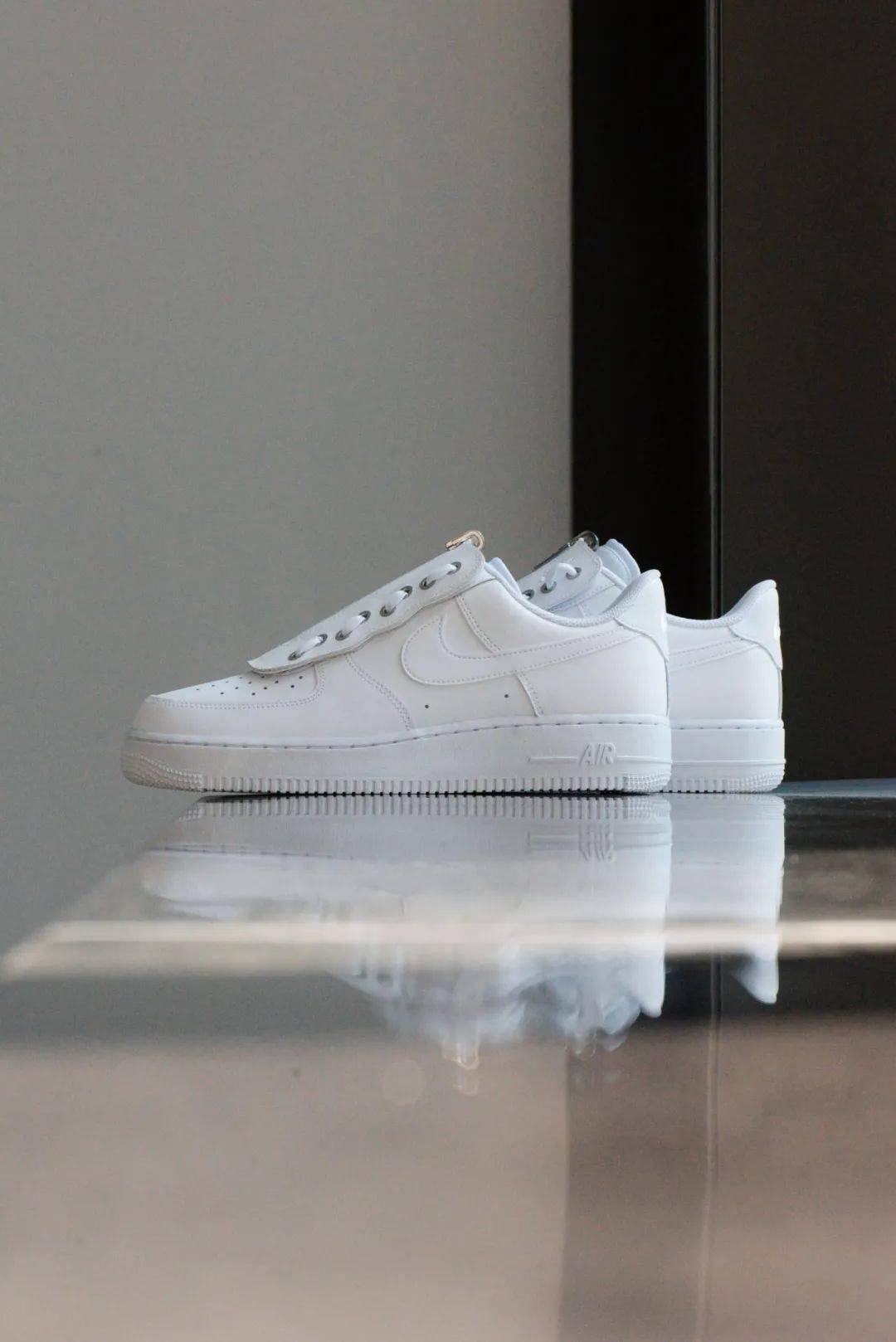 新品]NIKE AIR FORCE 1 Pure Platinum-