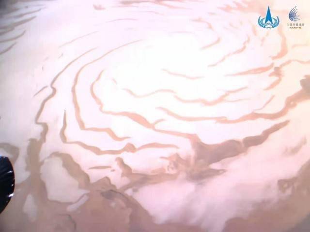 火星|新年第一天，“天问一号”从火星发回节日祝福！