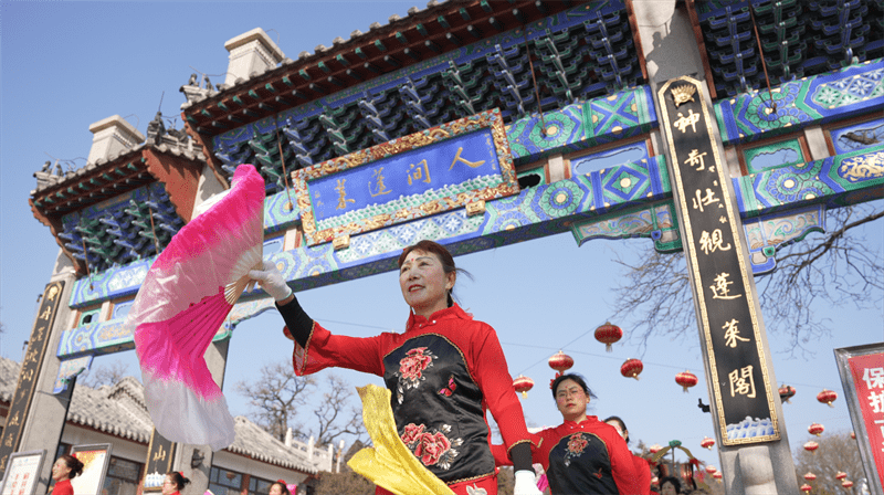 传统|烟台：花灯点亮璀璨仙境 元旦蓬莱“阁外精彩”