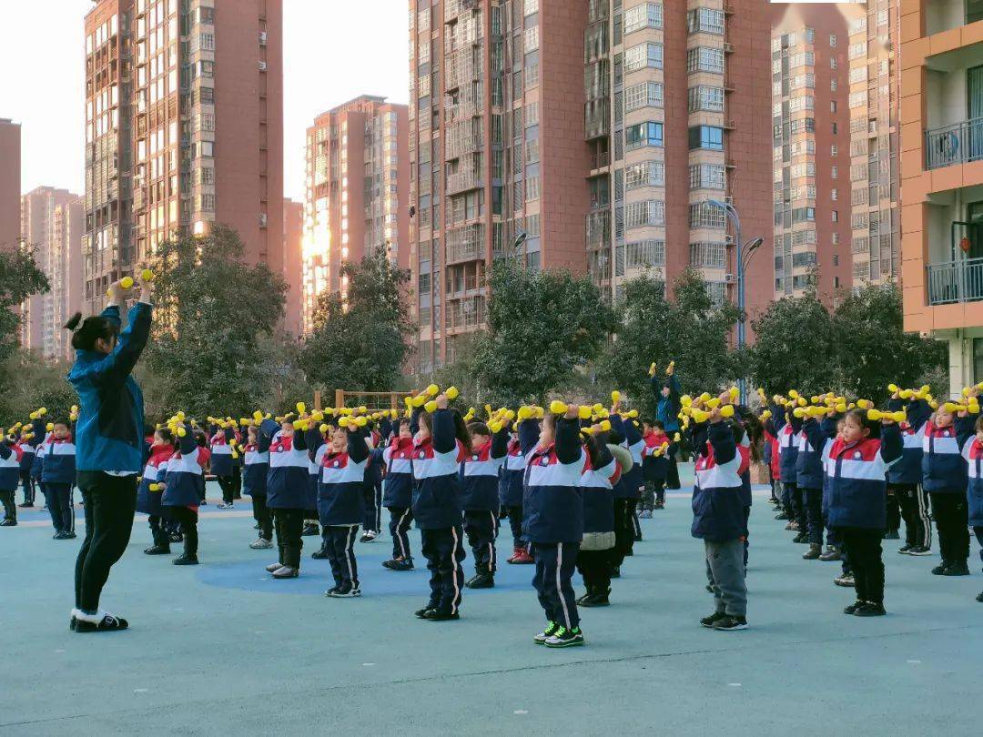 雪枫小学校歌图片