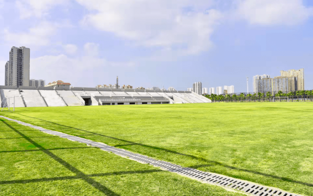 冬训火热进行时大江埠东郡足球公园打造北海体育旅游融合发展典范