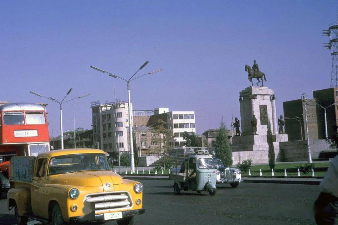 上世紀60年代初期國外大城市的街景_搜狐汽車_搜狐網