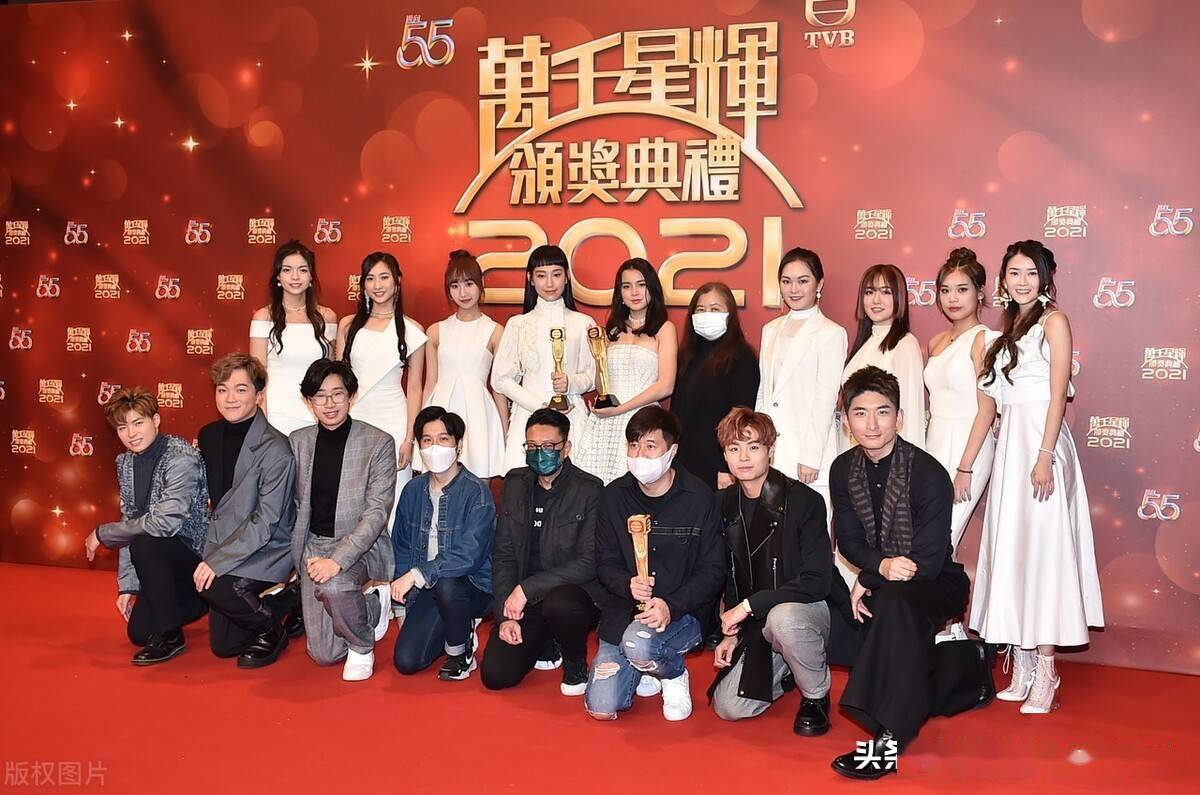 2021tvb万千星辉颁奖典礼钟嘉欣勇夺马来西亚最喜爱tvb女主角2021tvb