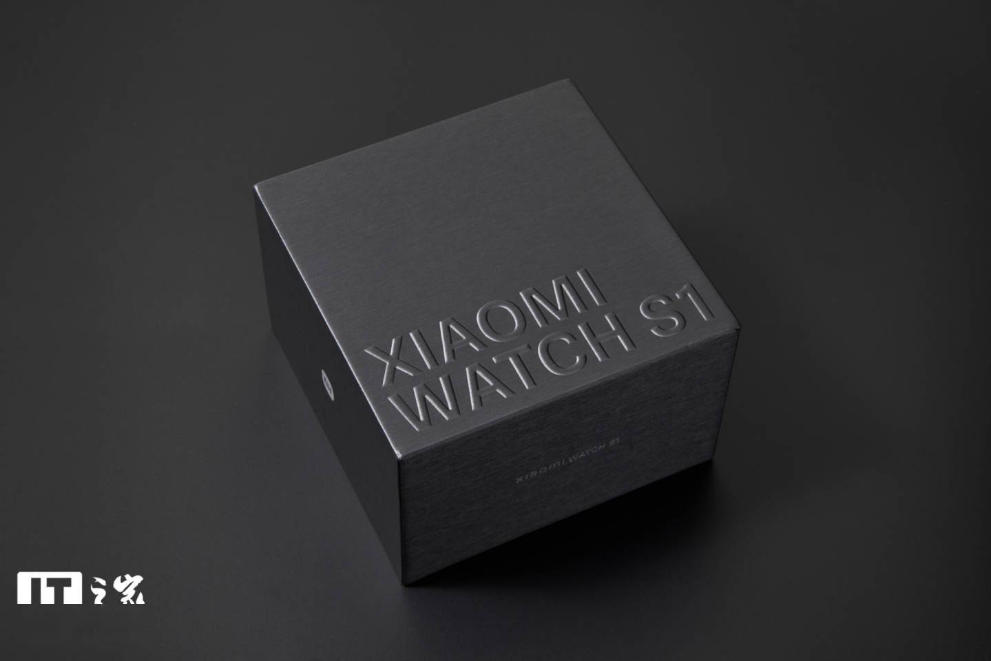圆形|【IT之家开箱】小米Watch S1智能手表图赏：圆形表盘 + 12天续航