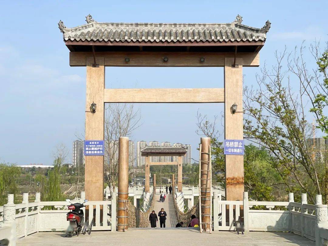 跑马场?资阳青年林开始动工改造