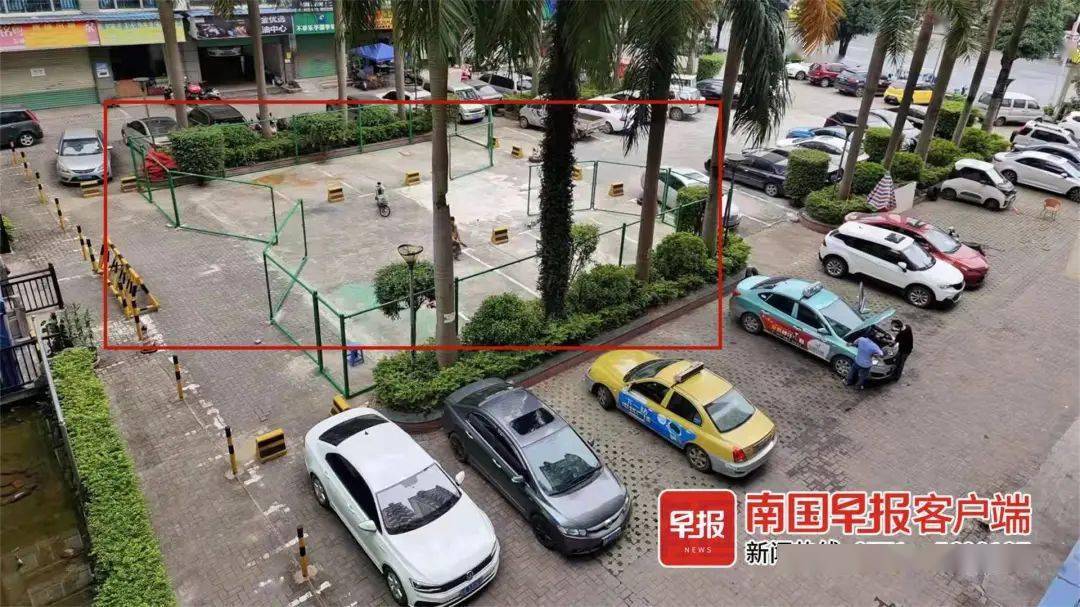 南宁|公共停车位突然变成幼儿园操场，南宁一小区业主炸了：停车更难了！