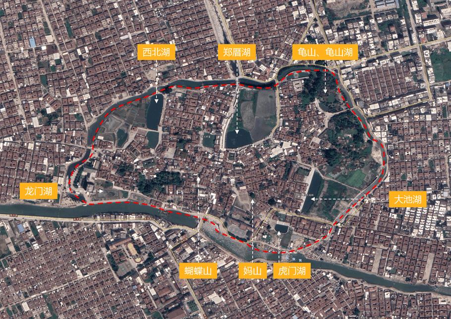 图丨古寨范围及"三山六湖"位置图图丨寨内明清老街图丨明清老宅中的