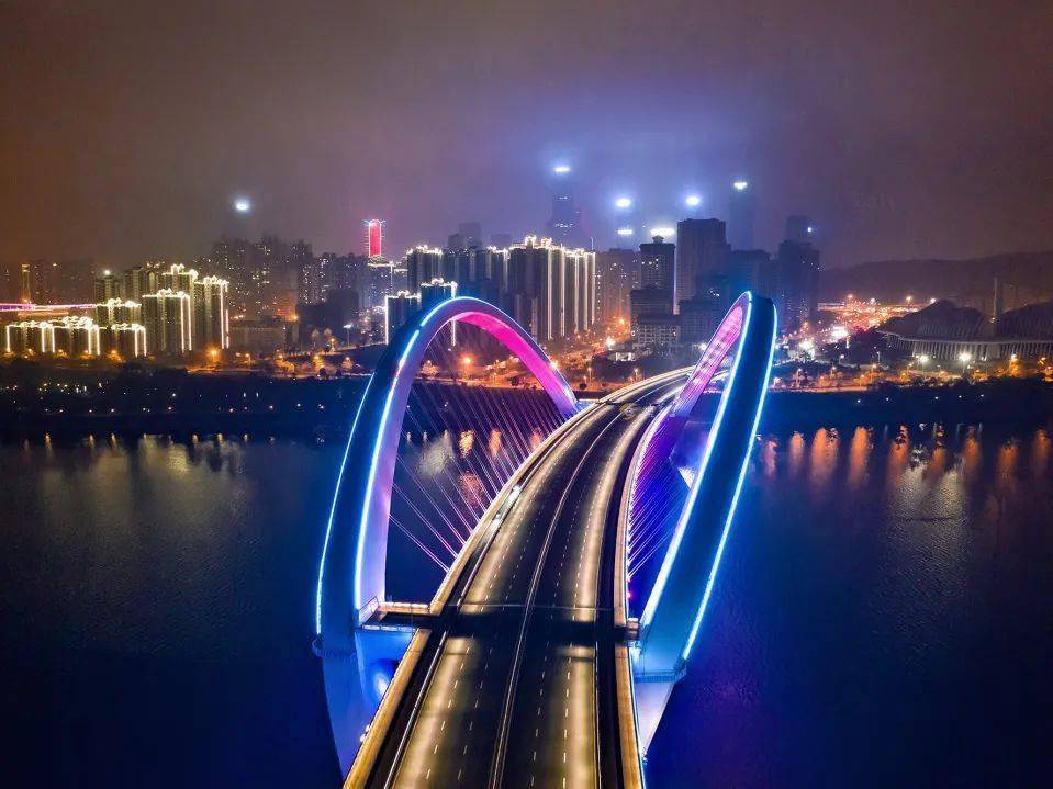 南宁日新月异南疆安宁