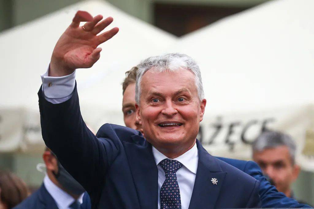 立陶宛总统对华求和