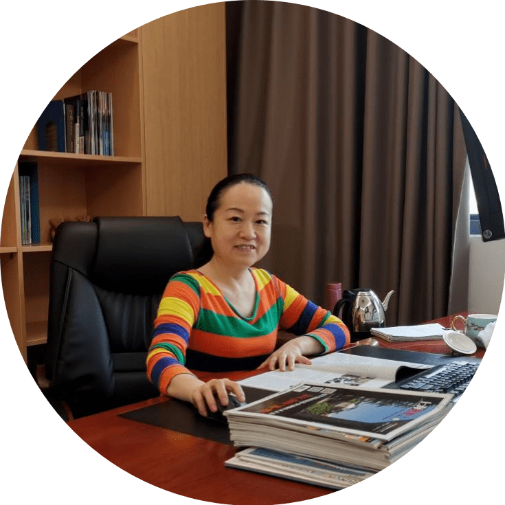 鲁艳正高级教师,广东省特级教师,省"百千万人才培养工程"名教师培养