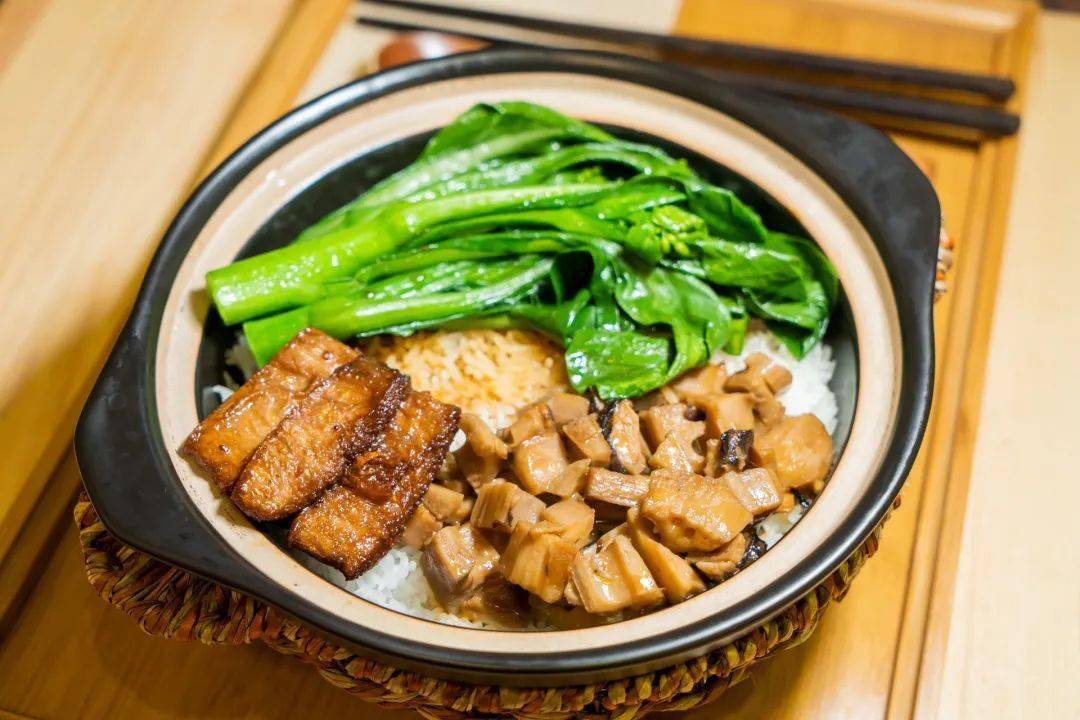 这个全素煲仔饭,比吃肉还滋味!_素食_口感_dor