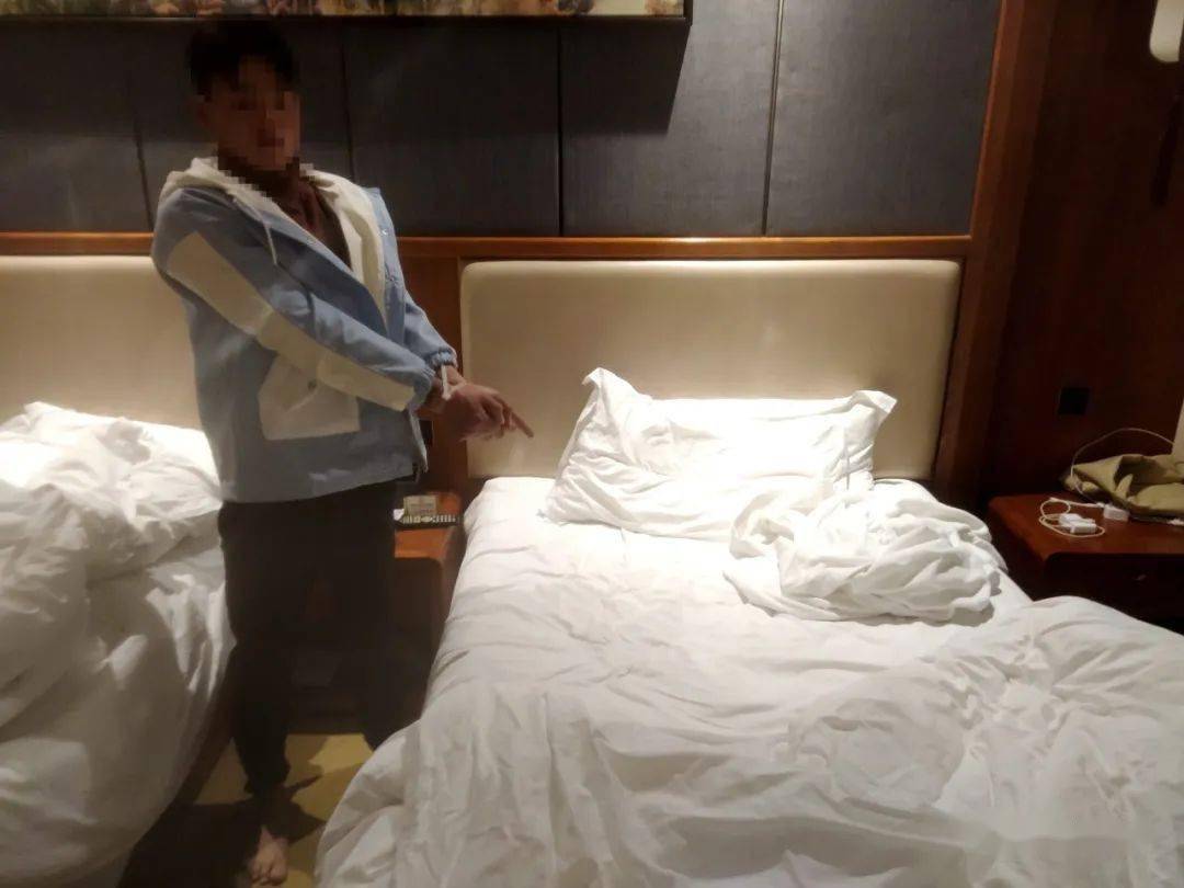 蒙某(男,24岁,广西融水人)嫖娼的杨某(男,19岁,广西融水人)韦某(女,33