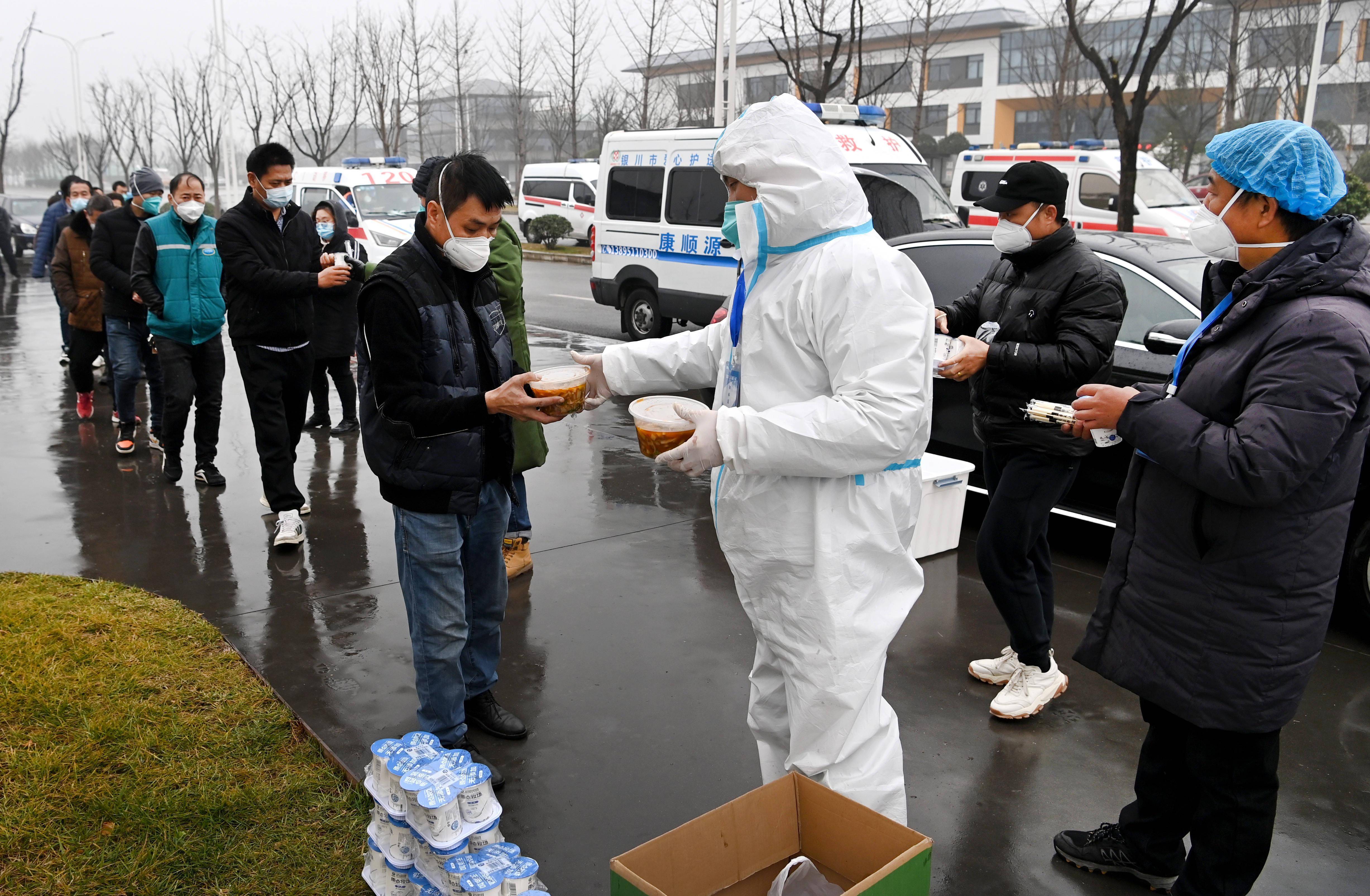 万份爱心餐温暖抗疫人