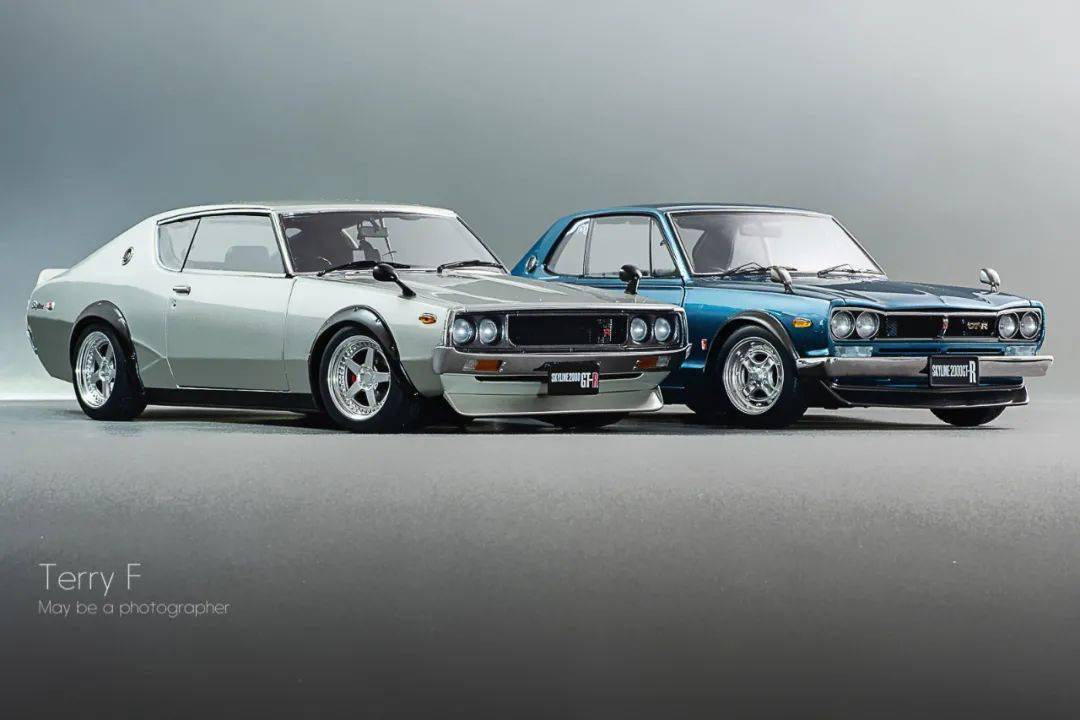 近期连续完成了初代和第二代gtr的作品,其中初代为autoart,二代为ky.