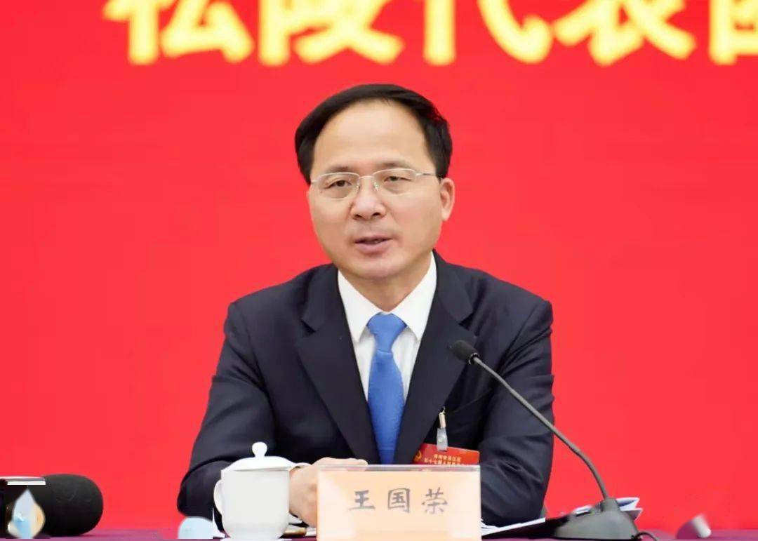 王国荣参加松陵代表团审议把太湖新城建设成为长三角数字经济高地