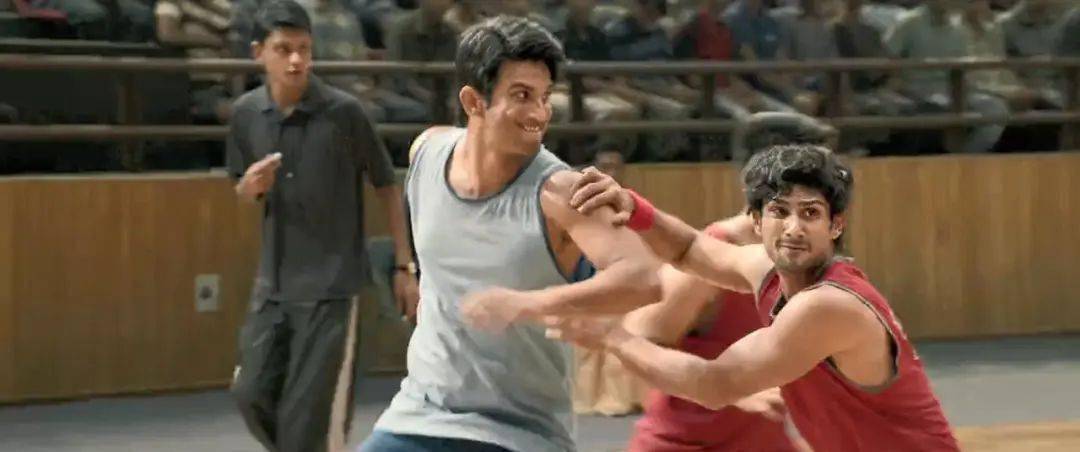 帕塔克|“摔跤吧，爸爸！”导演回归：我们教孩子如何成功，却没教他们什么是失败