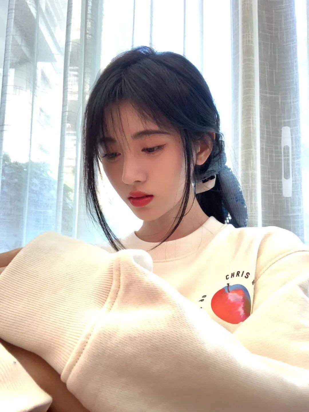 鞠婧祎鞠婧祎的美女思路再升级,修完“鞠学”伪素颜都开挂