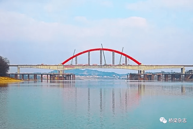 沈白高铁白山浑江特大桥主墩承台完成首次浇筑常益长铁路项目资水特