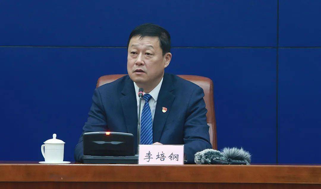 济南市静态交通管理运营集团有限公司董事长 李培刚答记者问/q静态