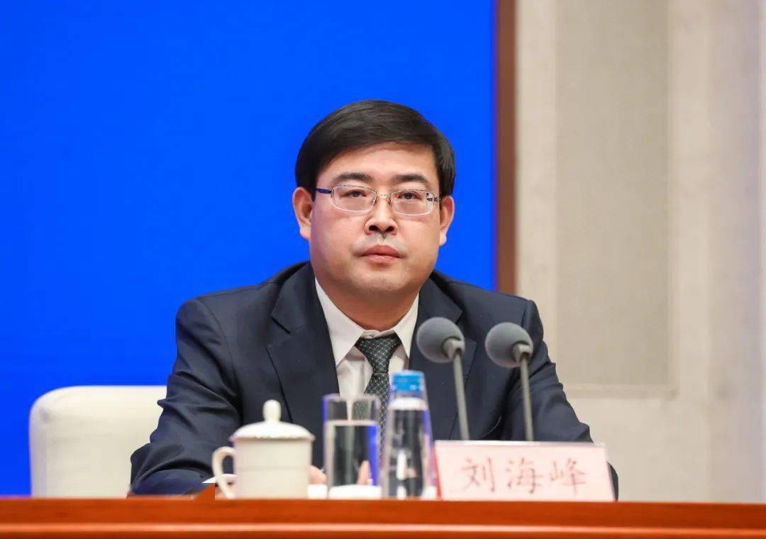 关于张家口人工造雪和用水问题张家口副市长在国新办发布会上这样说