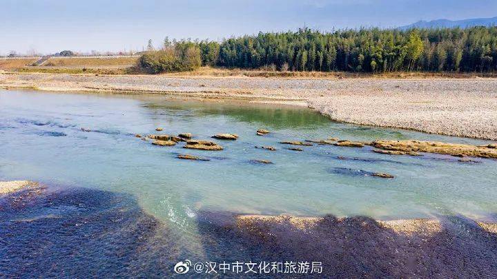 壮观汉江奇特古河床重见天日