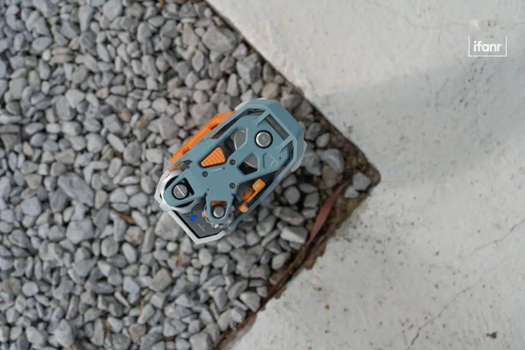 魅族白金独角兽赛博音箱图赏：联手猫王，再造潮品音箱