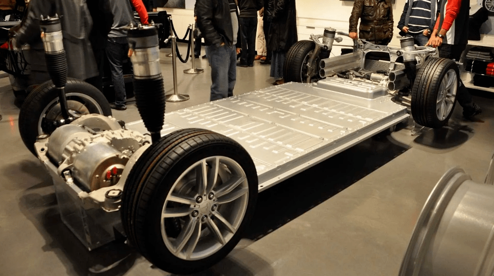 特斯拉用户手册更新modely将升级结构性电池组