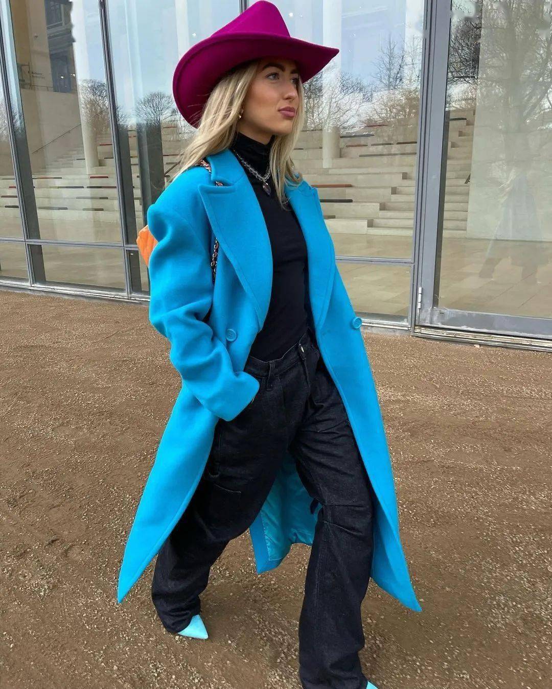 细节一身黑，换个穿法更时髦