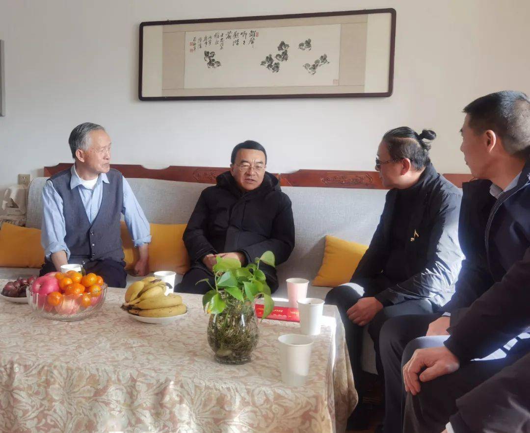 厅长张宁慰问省文化馆专家人才_青海省_韵文_同志