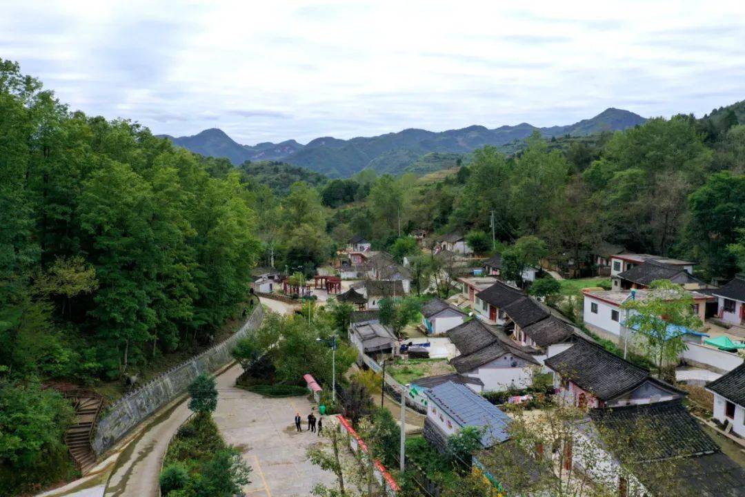 陇南成县秀美马坝