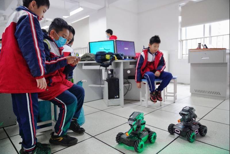 寒假研学启动！穗中小学生校内托管不局限校内，也可走出去！