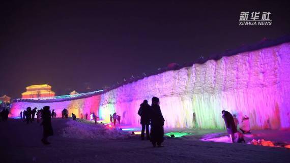 冰灯|新华全媒+｜冰湖捕鱼，雪地叼羊，冰灯雪雕……这里竟把冰雪玩出这么多花样