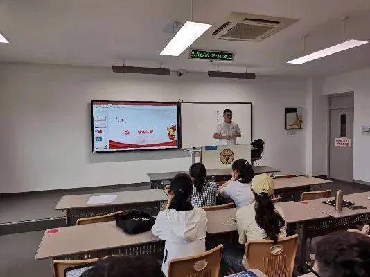 标兵说优秀班主任标兵能源与环境学院马吉亮