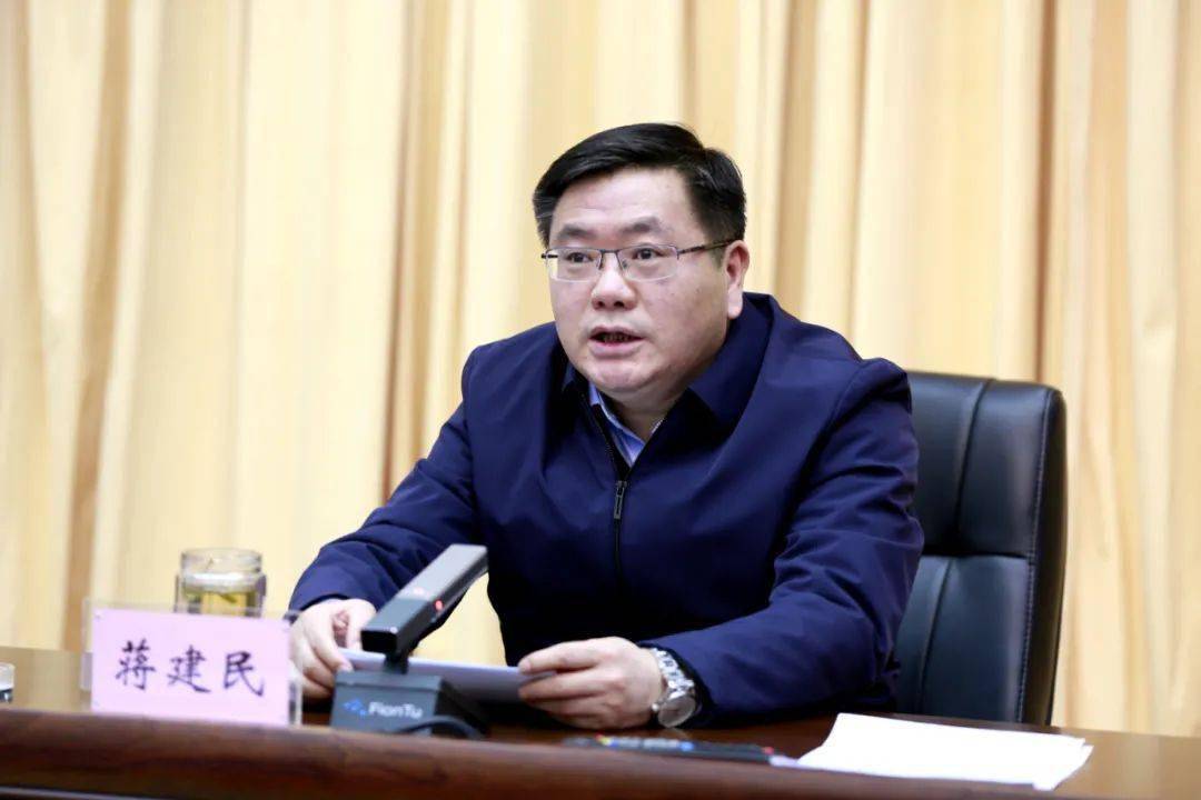 蒋建民指出,开展建档立卡和优待证发放工作是彰显荣誉,落实待遇,服务