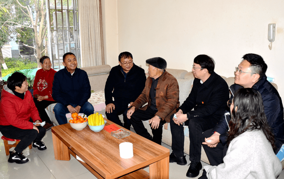 浓浓关怀暖人心盘龙区四套班子领导开展新春走访慰问