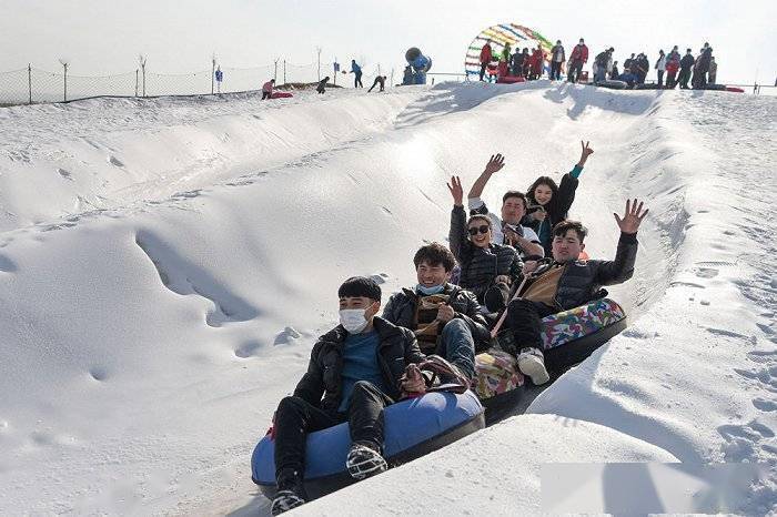 装备|新华全媒+｜寒假的快乐哪里来？这些冰雪运动请收好