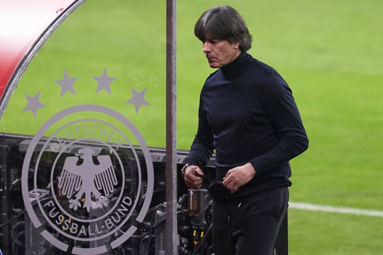 沙尔克|TA谈德国队缺中锋：勒夫时代的遗留问题，德国更青睐技术型球员