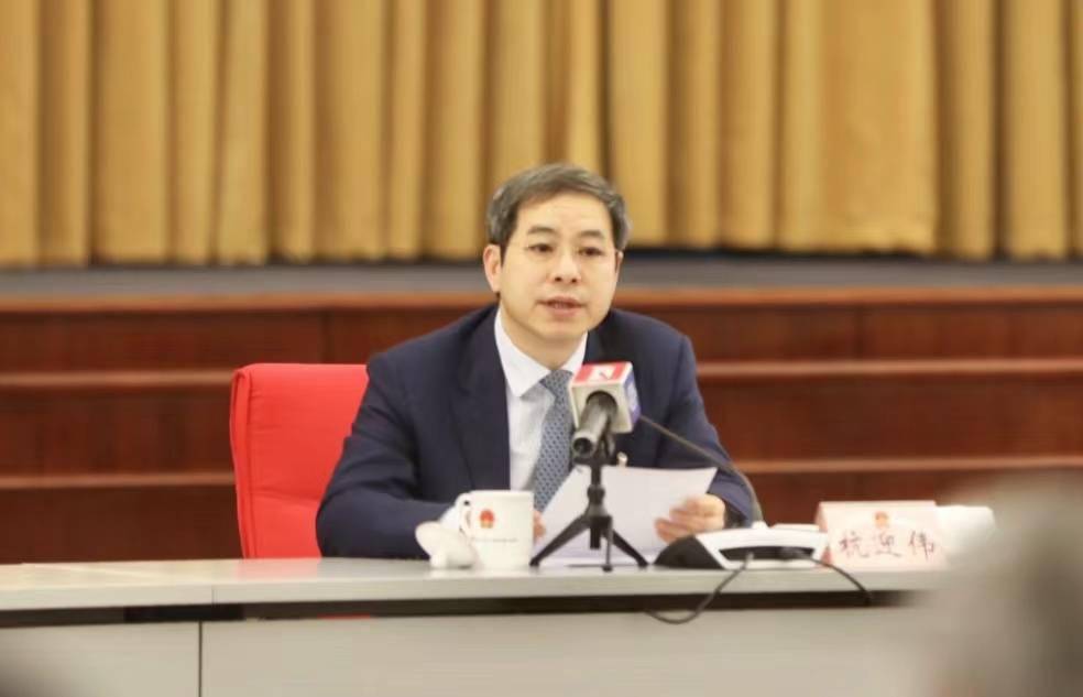 杭迎伟代表个十百千目标稳增长浦东开局即冲刺