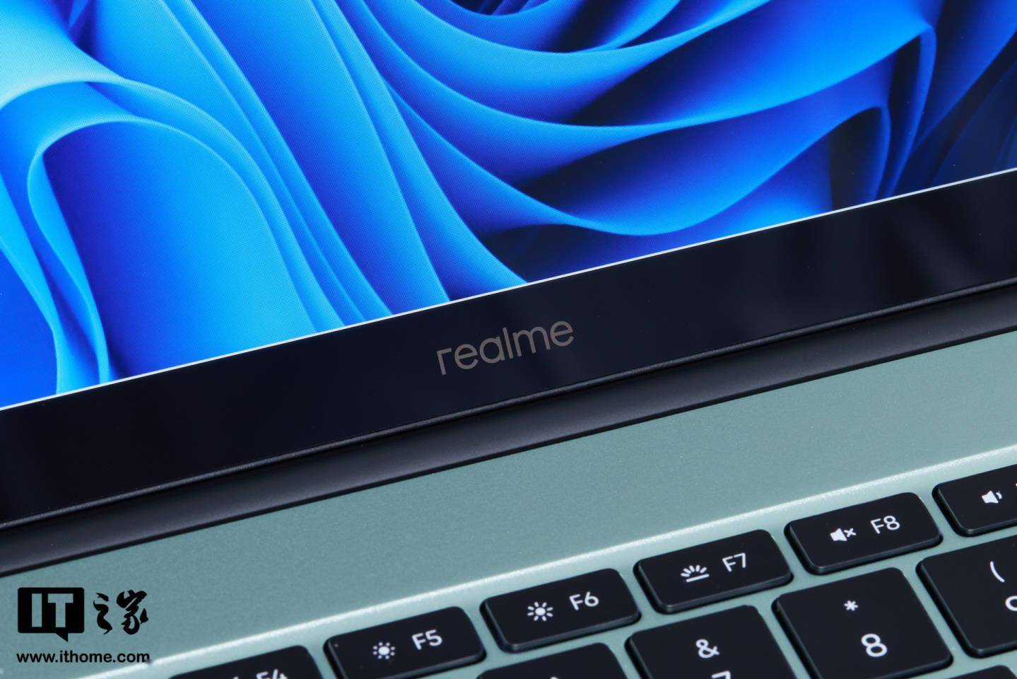 Book|【IT之家开箱】realme Book 增强版笔记本天空青色图赏