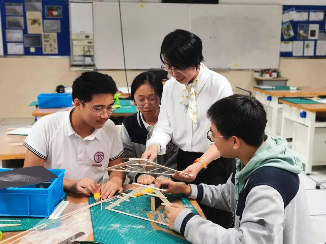 潜能教育课程教学喜报奉贤中学入选十四五期间首批上海市