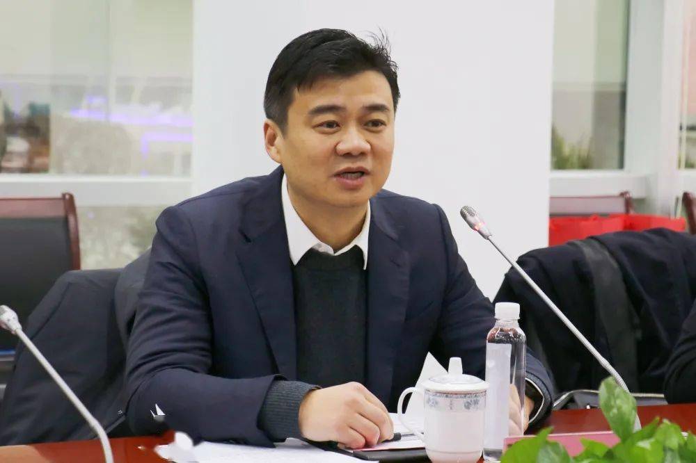 服务企业直通车0202青浦区副区长张彦赴北斗西虹桥基地调研