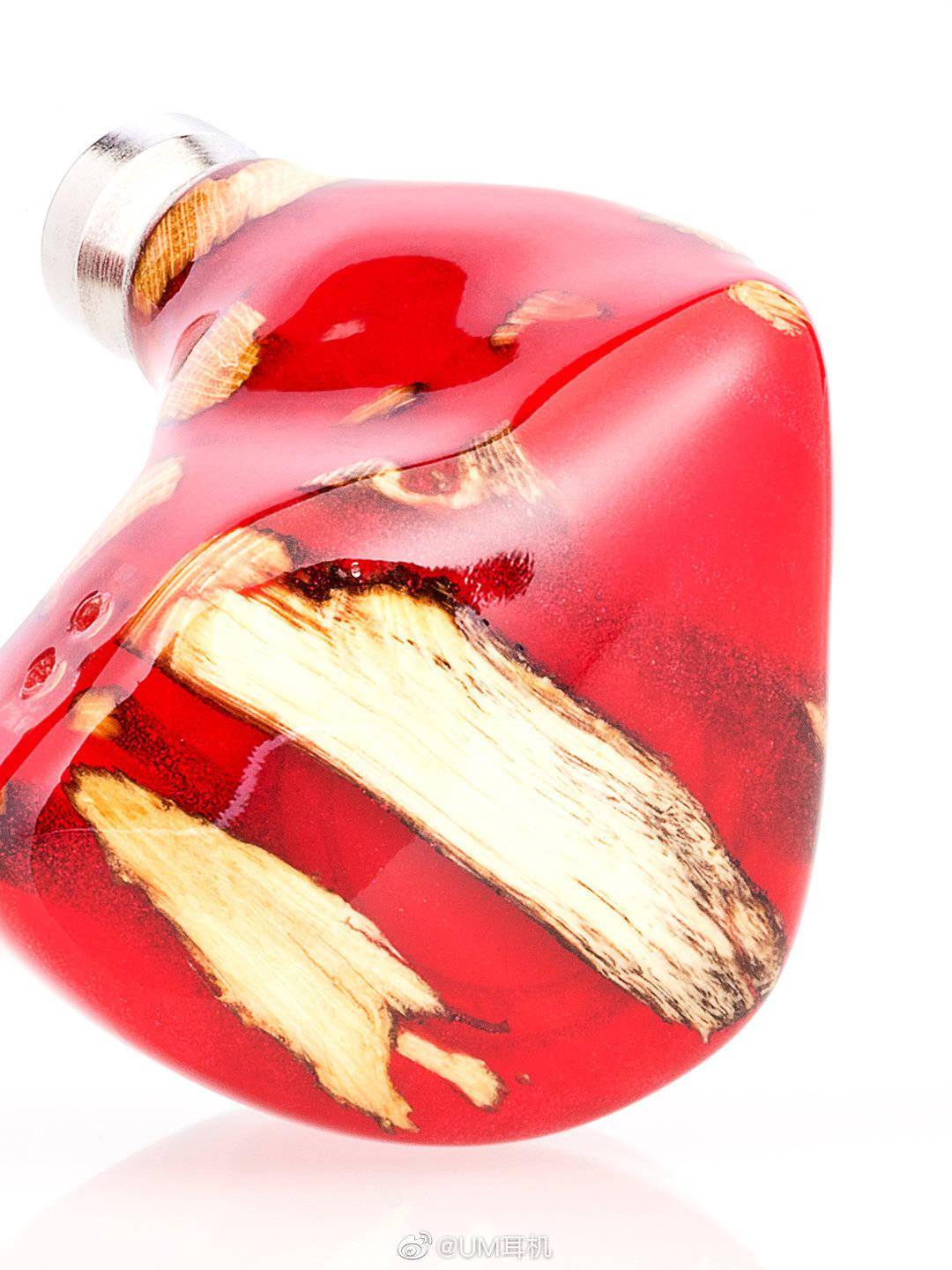 陶瓷|UM 发布 Red Halo/FE 旗舰耳机：骨传导+12 动铁，全球限量 20 副