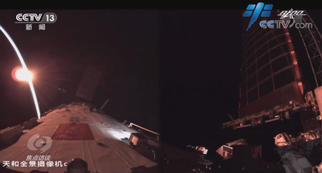 太空“出差” 旅程过半