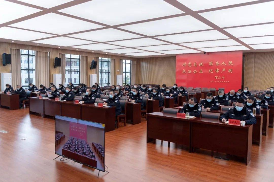 大机关作风 1b69db3d735f4df5ae90767f1659fc1c.jpeg