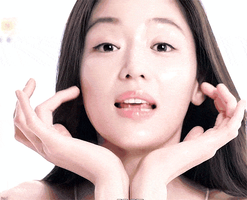 什么新年捡漏:海蓝之谜精萃水/面霜/眼霜直降1000!抱歉,这么大优惠说晚了...