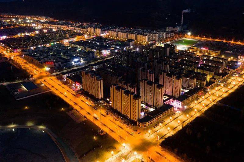 拍摄地点:彭阳县城街道拍摄时间:2022年1月监制: 杨旭波 / 主编