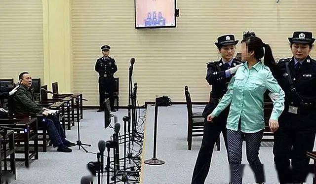 2014年刘汉涉黑集团被公诉后民众自发放炮庆祝压了我们18年